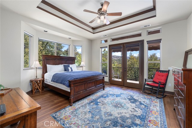 39828 Granite Ridge Lane, Bass Lake CA: https://media.crmls.org/medias/66b57a02-e113-4c53-ae3c-d077c811fdca.jpg