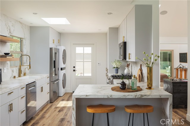 Image 4 of 42 For 212 19th Street