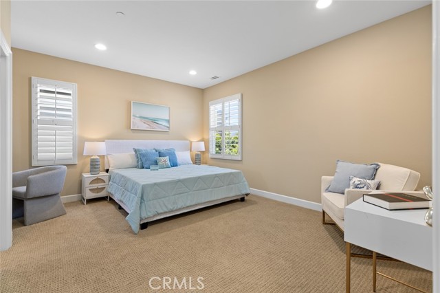 Image 29 of 61 For 17472 Oakbluffs Lane