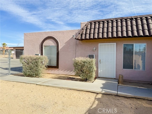 Detail Gallery Image 1 of 10 For 73407 Sunnyvale a,  Twentynine Palms,  CA 92277 - 2 Beds | 1 Baths