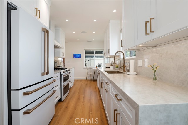 Detail Gallery Image 14 of 40 For 2185 Paloma, Pasadena,  CA 91104 - 3 Beds | 3 Baths