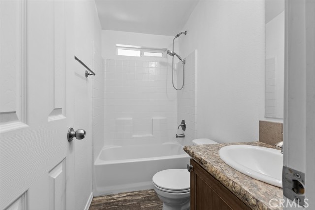 22600 Normandie Ave. #6, Torrance CA: https://media.crmls.org/medias/66b9053f-e689-4ebf-b2f0-5baf5b6795b3.jpg