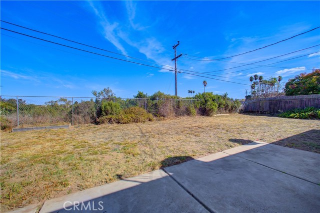 Detail Gallery Image 31 of 37 For 1055 via Esmeralda, Santa Maria,  CA 93455 - 3 Beds | 2 Baths