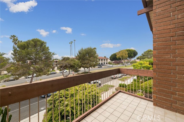 Detail Gallery Image 12 of 12 For 2322 Palos Verdes Dr #203,  Palos Verdes Estates,  CA 90274 - 2 Beds | 2 Baths