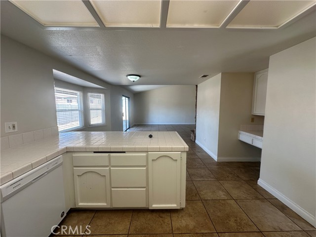 Detail Gallery Image 19 of 58 For 541 N Hemet St, Hemet,  CA 92544 - 3 Beds | 2 Baths