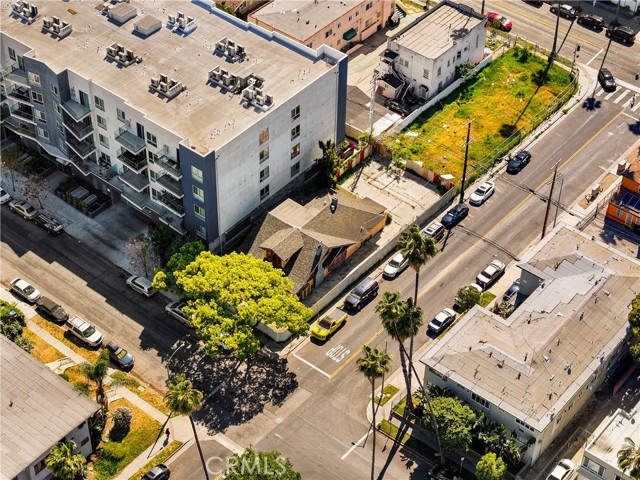 101 S. MARIPOSA AVE, Los Angeles CA: https://media.crmls.org/medias/66bf92ff-f520-4aee-9f8a-dbbdd874f32c.jpg