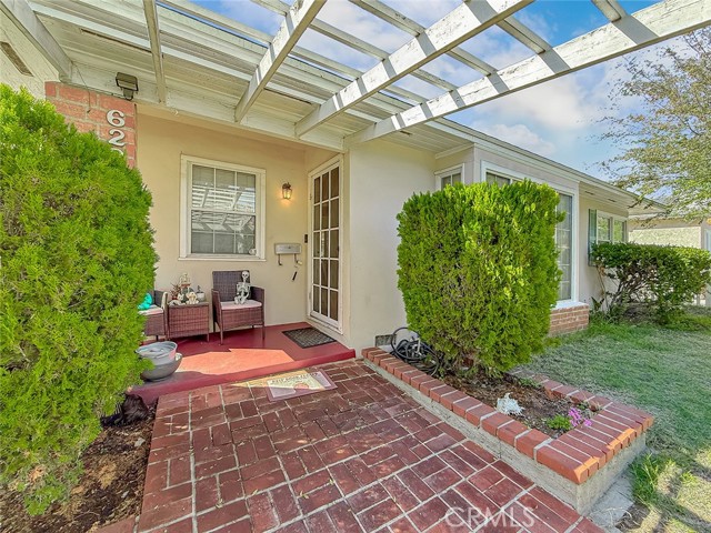 Detail Gallery Image 5 of 39 For 6223 Klump, North Hollywood,  CA 91606 - 2 Beds | 1 Baths