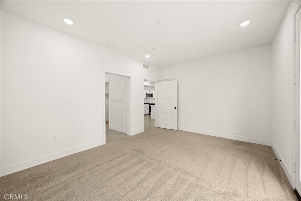 66c04f9a 8c0f 479e 9772 93d8d01d275d