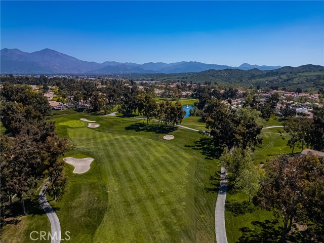 7 Cascada, Rancho Santa Margarita CA: https://media.crmls.org/medias/66c05047-f2c1-4c51-aef4-a7419ac4c437.jpg