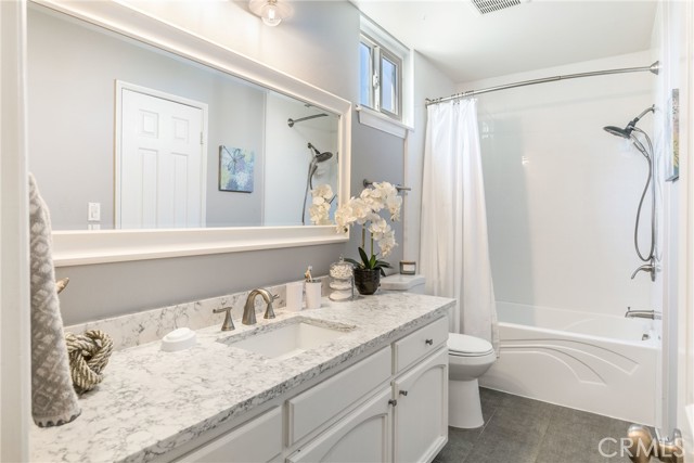 2418 Curtis Avenue, Redondo Beach, California 90278, 3 Bedrooms Bedrooms, ,2 BathroomsBathrooms,Residential,Sold,Curtis,SB22205697