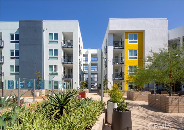 Detail Gallery Image 6 of 26 For 19525 W Nordoff St #25-435,  Northridge,  CA 91324 - 2 Beds | 2 Baths