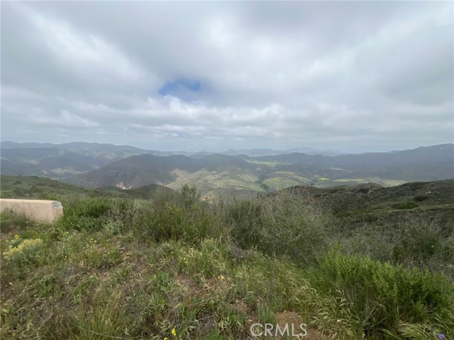 Detail Gallery Image 25 of 32 For 9533 Deer Creek Rd, Malibu,  CA 90265 - – Beds | – Baths
