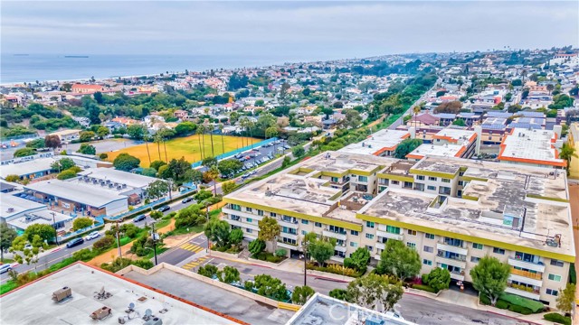 1600 Ardmore, Hermosa Beach, California 90254, 2 Bedrooms Bedrooms, ,2 BathroomsBathrooms,Residential,Sold,Ardmore,SB21237844