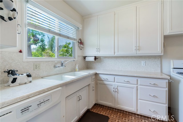 10234 McVine Avenue photo 8