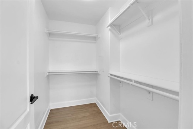 390 S Sepulveda Boulevard, Brentwood CA: https://media.crmls.org/medias/66c48972-36d4-40b4-89f1-51ff8e1c162e.jpg