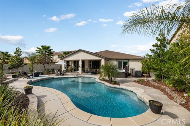 Detail Gallery Image 2 of 75 For 30126 Night Passage Pl, Menifee,  CA 92584 - 3 Beds | 2/1 Baths