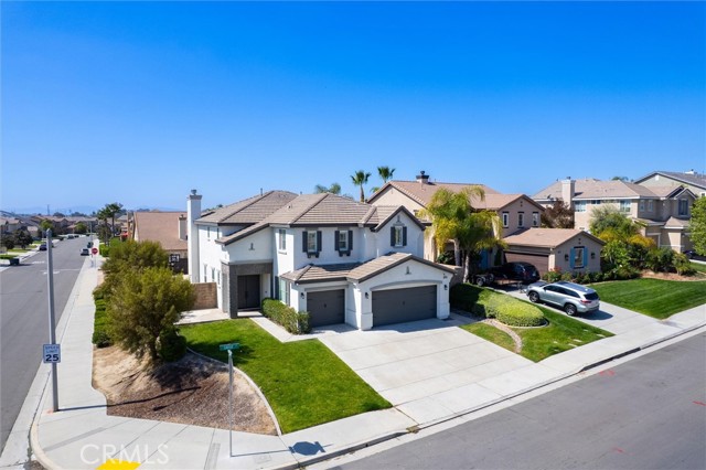 30461 Savoie Street, Murrieta CA: https://media.crmls.org/medias/66c5d6ec-197b-4ece-9479-0c4aba3bac6d.jpg