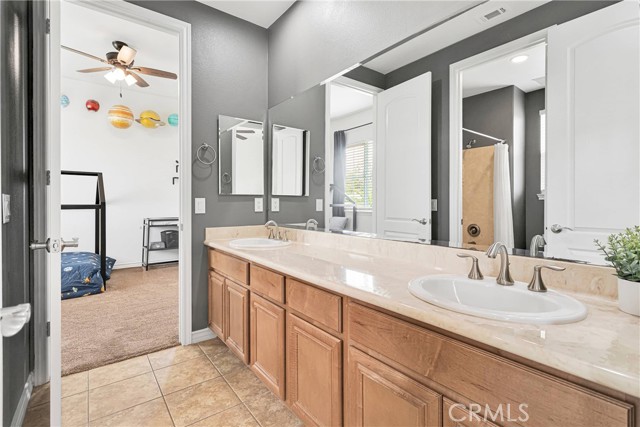 Detail Gallery Image 33 of 63 For 19539 Chuparosa Rd, Apple Valley,  CA 92307 - 4 Beds | 3/1 Baths