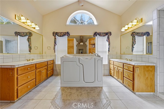 Detail Gallery Image 27 of 71 For 2394 E South Bear Creek Dr, Merced,  CA 95340 - 4 Beds | 4/1 Baths