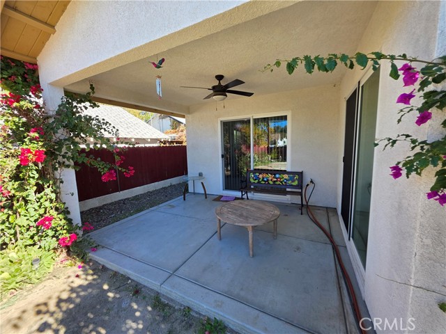 355 S Inez, Hemet CA: https://media.crmls.org/medias/66c75ad7-fd61-4710-bf66-d421ac8d4560.jpg