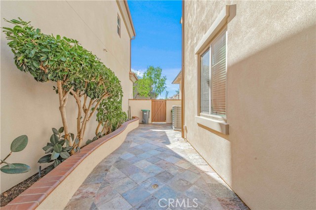 Detail Gallery Image 20 of 21 For 70 Great Lawn, Irvine,  CA 92620 - 4 Beds | 3 Baths