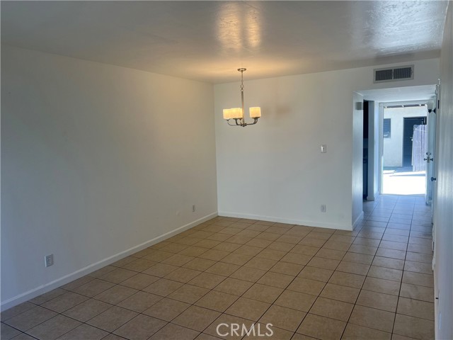 Detail Gallery Image 4 of 27 For 1437 Libra Ct, Bakersfield,  CA 93309 - 2 Beds | 1/1 Baths