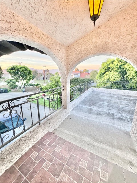 Detail Gallery Image 13 of 15 For 13720 Lomitas Ave, La Puente,  CA 91746 - 6 Beds | 6/1 Baths