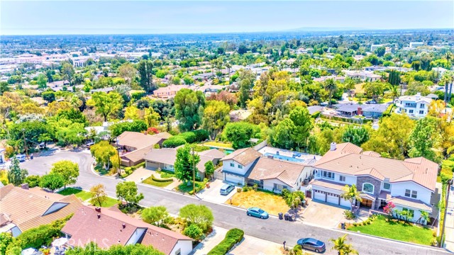 1841 Skyline Way, Fullerton CA: https://media.crmls.org/medias/66ca50ba-1b99-42ff-aea9-de69db09fec0.jpg