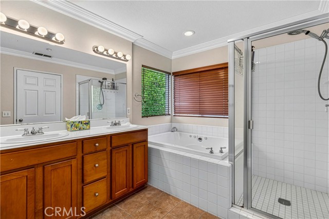 Detail Gallery Image 22 of 29 For 21803 Delany Ln, Canoga Park,  CA 91304 - 3 Beds | 3 Baths