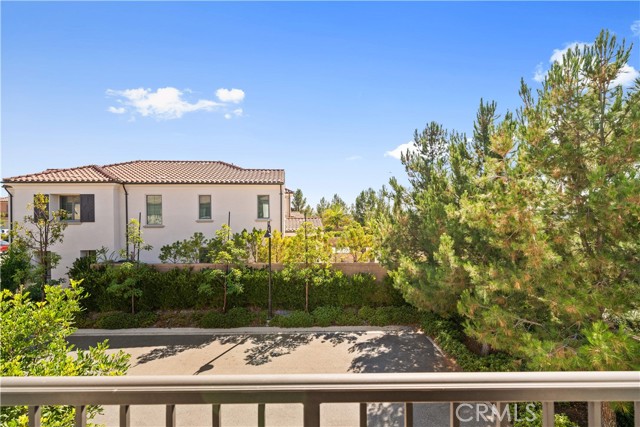 100 Viano, Irvine CA: https://media.crmls.org/medias/66cba053-c919-4a42-b840-d8c419821f0b.jpg