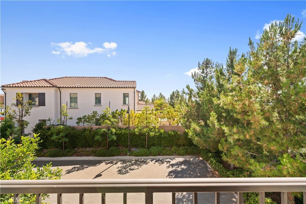 MLS #OC25185662 img 47