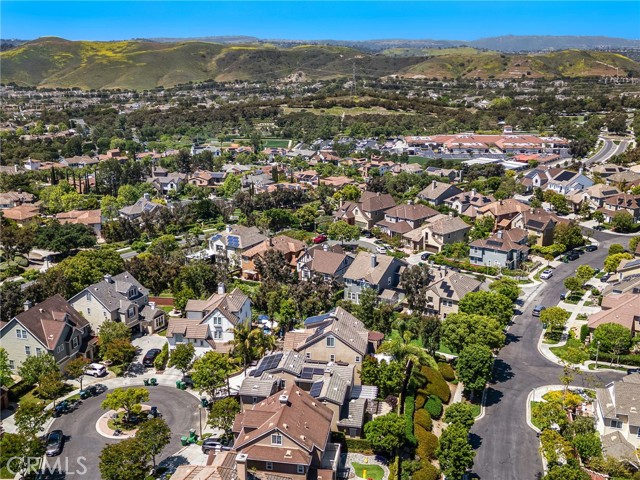 18 Duskywing, Ladera Ranch CA: https://media.crmls.org/medias/66cc47a7-17ae-4fef-908f-62ce40bd6e26.jpg