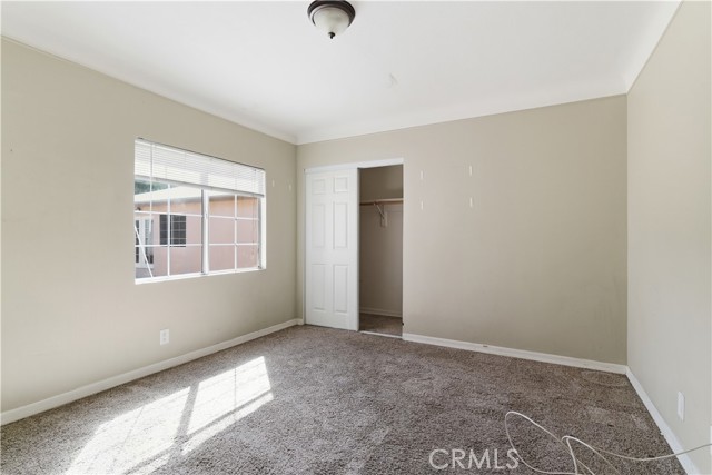 Detail Gallery Image 33 of 45 For 15000 Hamlin St, Van Nuys,  CA 91411 - 5 Beds | 3 Baths