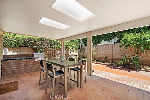 19352 Sailwind Lane, Huntington Beach CA: https://media.crmls.org/medias/66cd70b4-9855-4e38-a5bf-ac12f57d4fe2.jpg