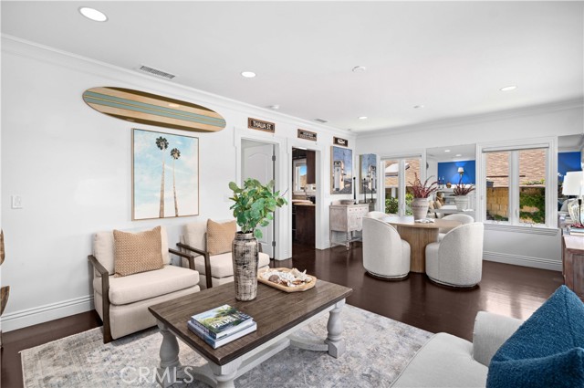 541 Thalia Street, Laguna Beach CA: https://media.crmls.org/medias/66cda6ac-8ab9-4023-8380-586be530fbb3.jpg
