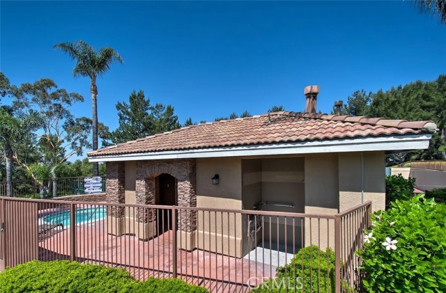 7839 E Menton Avenue, Anaheim CA: https://media.crmls.org/medias/66cdaf6f-eb34-4d35-b9d7-143565645bac.jpg