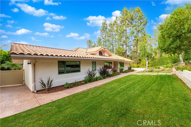 1525 Ramona Drive, Camarillo CA: https://media.crmls.org/medias/66cdce6c-c23e-4b7c-b7c8-2293a2615b59.jpg