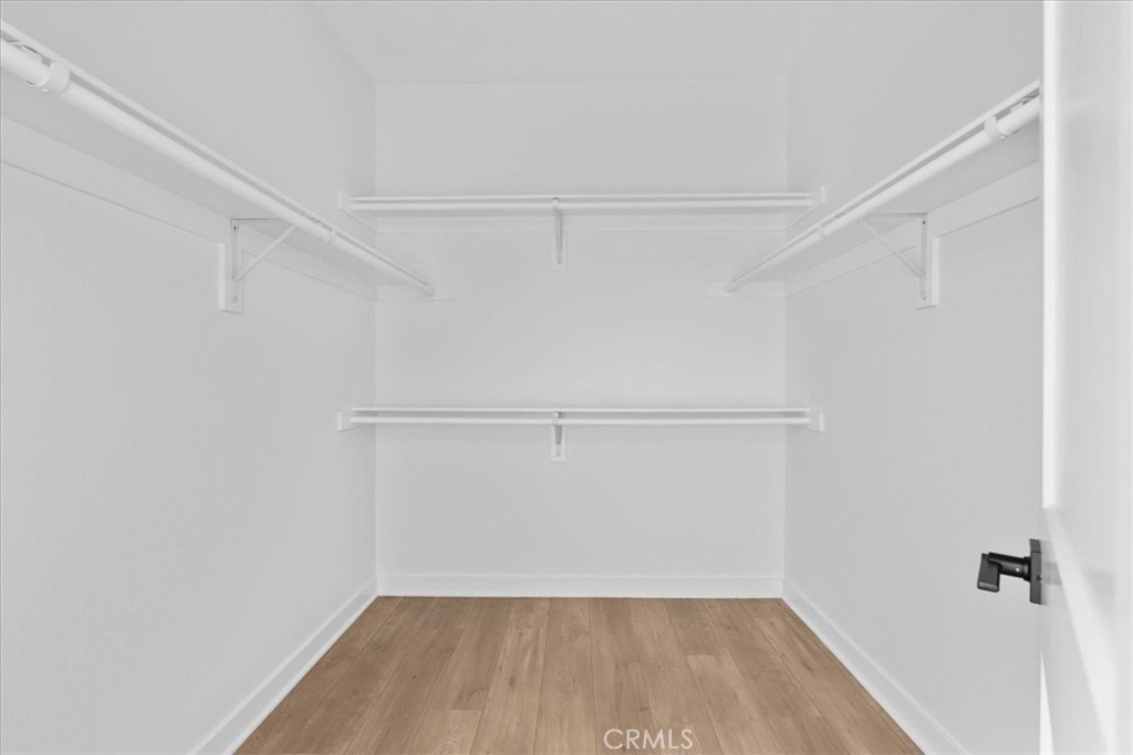 https://media.crmls.org/medias/66ce68f6-0ddd-4a67-a717-620f30fbf6dd.jpg?preset=X-Large