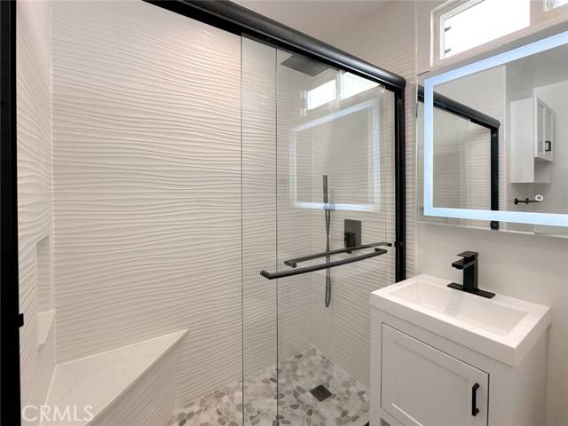 Detail Gallery Image 20 of 31 For 63 9th St, Hermosa Beach,  CA 90254 - 2 Beds | 1 Baths