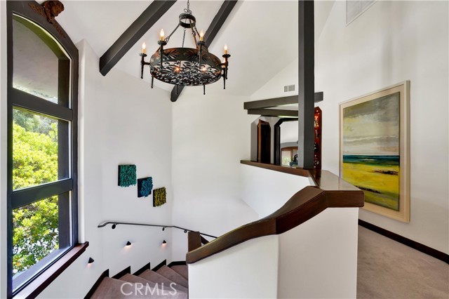 266 Canyon Acres Drive, Laguna Beach CA: https://media.crmls.org/medias/66cf2bc0-4612-4249-aee0-d7b9f19acff5.jpg