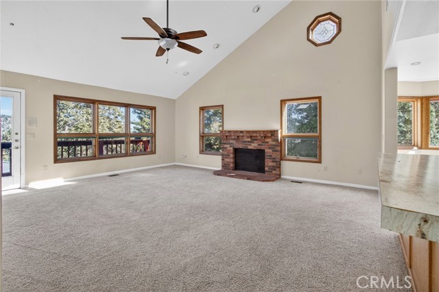 Detail Gallery Image 6 of 70 For 5328 Shirley J, Wrightwood,  CA 92397 - 8 Beds | 4/1 Baths