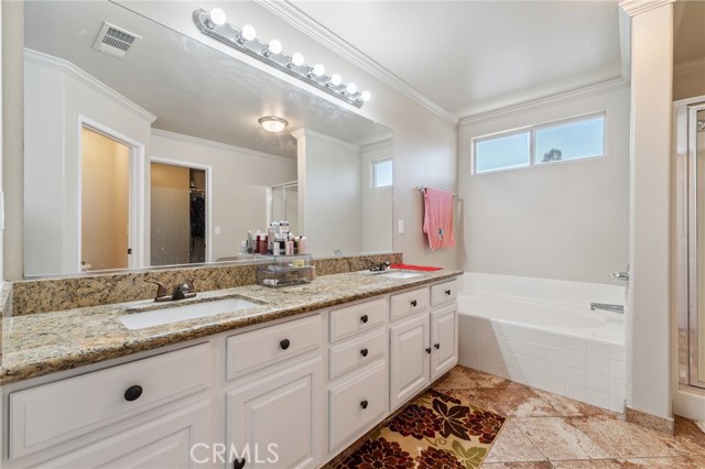Detail Gallery Image 27 of 36 For 7538 N Erie Ave, Fresno,  CA 93722 - 5 Beds | 3 Baths