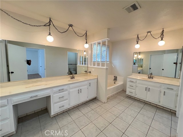 Detail Gallery Image 20 of 38 For 616 S Archer St, Anaheim,  CA 92804 - 5 Beds | 5/1 Baths