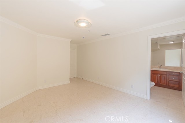 Detail Gallery Image 15 of 21 For 49 W La Sierra Dr, Arcadia,  CA 91007 - 4 Beds | 4/1 Baths