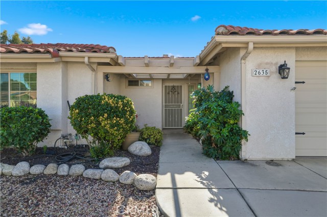 Detail Gallery Image 2 of 22 For 2635 Beech Tree, Hemet,  CA 92545 - 3 Beds | 2 Baths