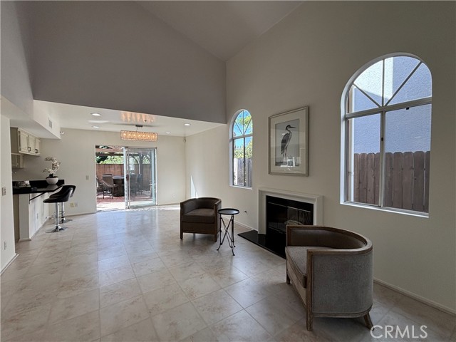 Detail Gallery Image 11 of 62 For 9213 Independence Way, North Hills,  CA 91343 - 4 Beds | 3 Baths