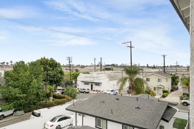 1410 Coranado Avenue, Long Beach CA: https://media.crmls.org/medias/66d24b78-d3c4-4cbb-8f62-dfc751934c4a.jpg