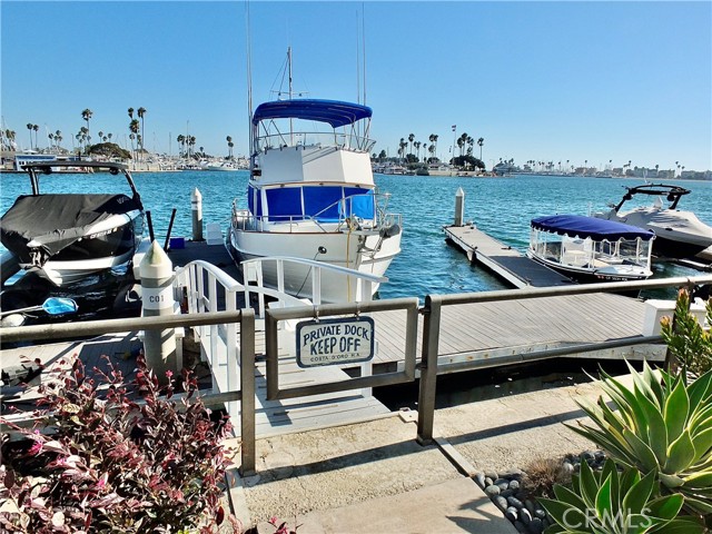 Detail Gallery Image 37 of 61 For 6096 Lido Ln, Long Beach,  CA 90803 - 4 Beds | 3 Baths