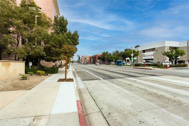 Detail Gallery Image 60 of 63 For 101 W Mission Bld #327,  Pomona,  CA 91766 - 1 Beds | 2 Baths