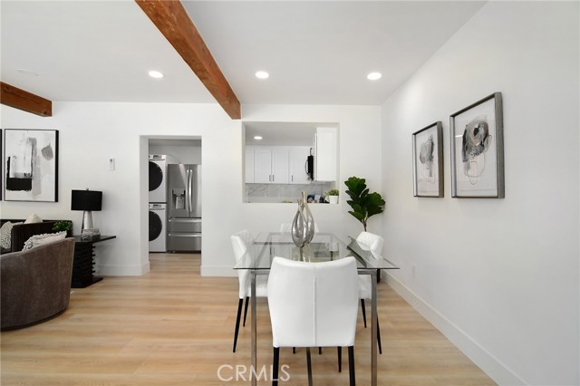 Detail Gallery Image 55 of 65 For 22284 Avenue San Luis, Woodland Hills,  CA 91364 - 6 Beds | 5/1 Baths